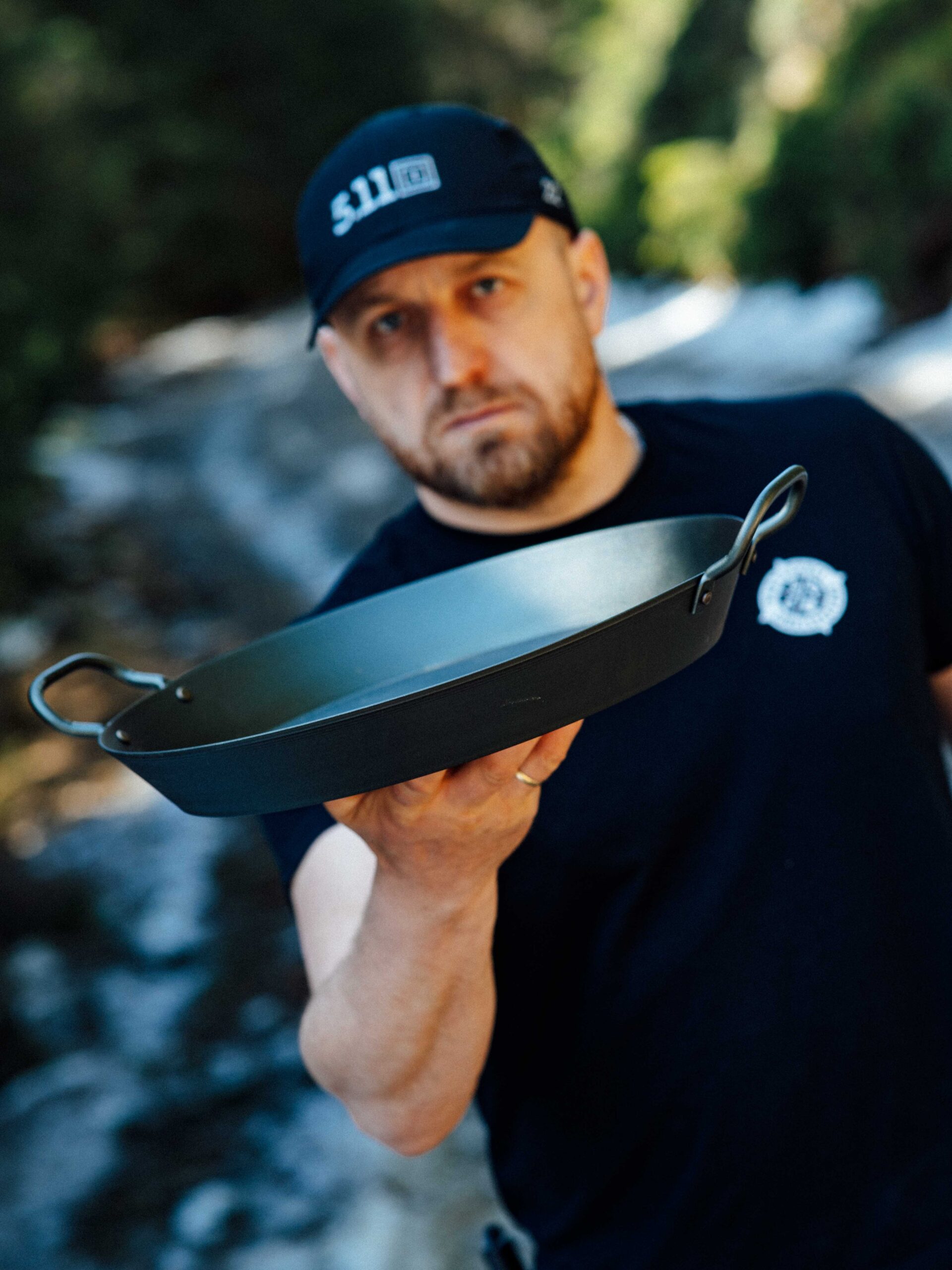 Skottsberg Patelnia z dwoma rączkami ze stali węglowej 38 cm - obrazek 11