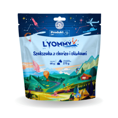 Szakszuka z chorizo i oliwkami